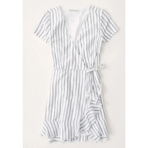 Abercrombie & Fitch White/Blue Striped Short Sleeve Wrap Dress Women’s XS Lined